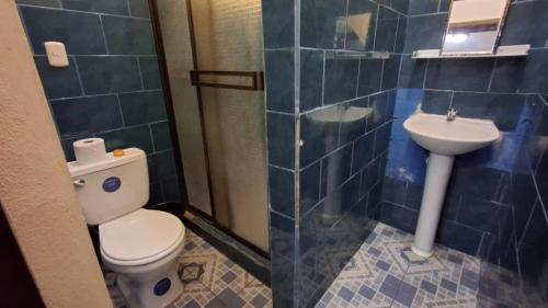 Ванная комната в Hostal Casa Habana