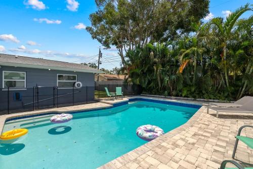 Πισίνα στο ή κοντά στο Heated Pool, 10min from Beach, Lux 3Br 2Ba, Coco Cabana