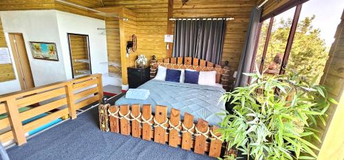 Una cama o camas en una habitación de Villa Leon