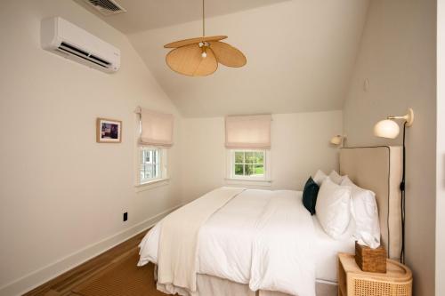 Cama o camas de una habitación en The Maidstone Inn