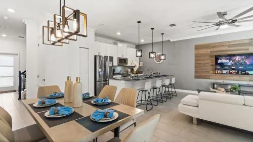 Stunning Townhouses 5 Minutes away Disney! photo 10