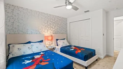 Stunning Townhouses 5 Minutes away Disney! photo 3