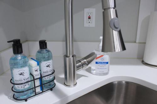 Φωτογραφία από το άλμπουμ του UNIQUE Gem in HEART of Albany Spiral Staircase σε Όλμπανι