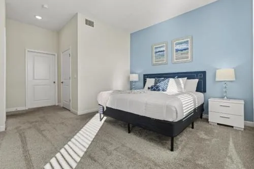 Lovely apartments 18 Minutes away from Disney! photo 3
