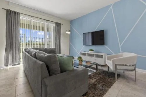 Lovely apartments 18 Minutes away from Disney! photo 5