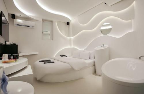 Ένα μπάνιο στο Nine Star Hotel