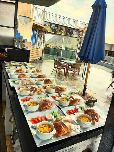 Gallery image of Pyramids blue eyes View hotel in Cairo