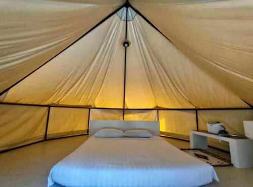Postel nebo postele na pokoji v ubytování khaolakcamping
