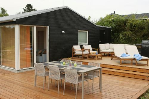 Patio nebo venkovní prostory v ubytování Family Villa With Panoramic View Of Aarhus Bay