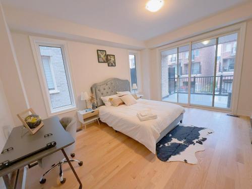 Foto dalla galleria di Vantage Stay pickering 4-BR a Pickering