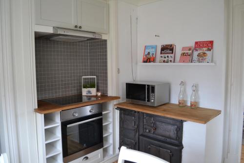 Majoituspaikan Uddebogård 2 keittiö tai keittotila