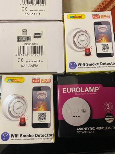 Πιστοποιητικό, βραβείο, πινακίδα ή έγγραφο που προβάλλεται στο Το σαλέ της λίμνης