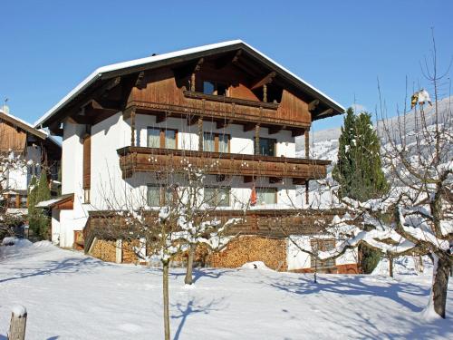 Beautiful apartment in Fugen Zillertal