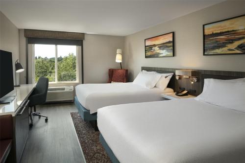 Postel nebo postele na pokoji v ubytování Hilton Garden Inn Corvallis