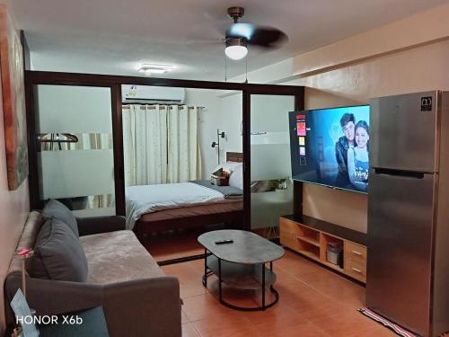 Μια τηλεόραση ή/και κέντρο ψυχαγωγίας στο CDO HOME by Kish