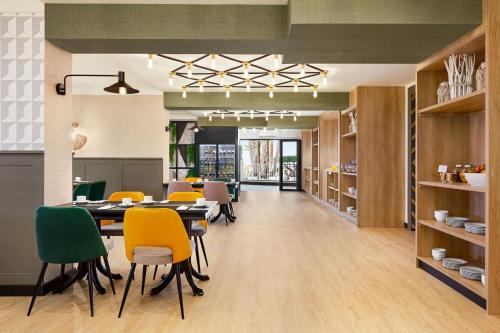 Posezení v ubytování Ramada Resort by Wyndham Puerto de Mazarron