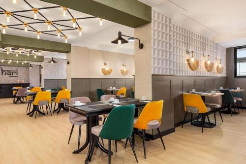 Posezení v ubytování Ramada Resort by Wyndham Puerto de Mazarron