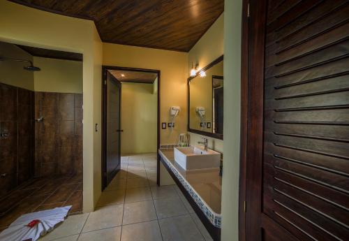 Phòng tắm tại Casa Luna Hotel & Spa