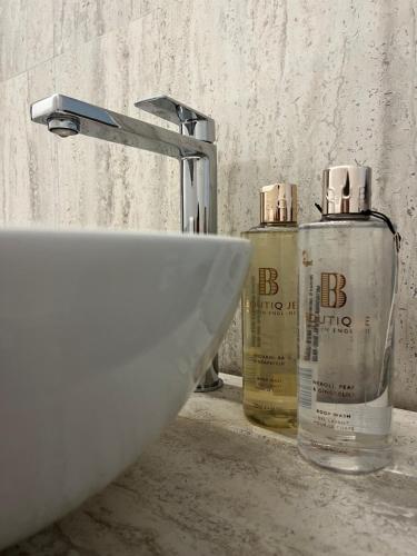 Φωτογραφία από το άλμπουμ του The Cube Luxury Experience, Boka Bay View, Tivat Kotor Bay, Duplex Pool & Terrace σε Krasici