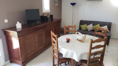 Jolie Studio en rez de jardin a L'Estaque Mourepiane