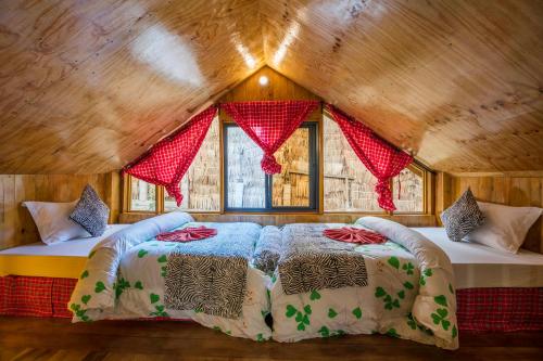 Banana Farm Eco Hostelにあるベッド