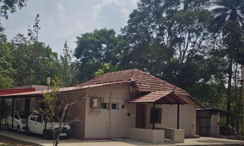 Bangunan di mana terletaknya rumah percutian