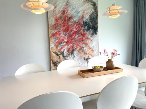 Φωτογραφία από το άλμπουμ του Blueberry Living - Design-Apartments am Starnberger See, Natur & Erholung, Privatparkplatz, nur 400 m zum See σε Tutzing
