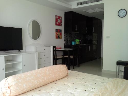 Katil atau katil-katil dalam bilik di Cosy Beach View Apartments