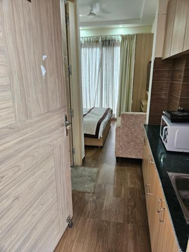 Afbeelding uit fotogalerij van Kanha Bnb Luxury suits in Greater Noida