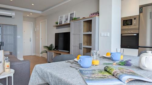 JAZMINES sea front apartment