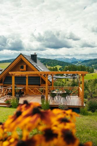 Houten Vakantiewoning "ReisnaarPolen" royaal ontbijt, sauna en Hottub