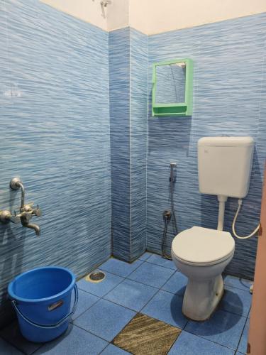 Ένα μπάνιο στο love moon home stay