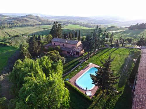 Bazén v ubytování Tuscan Hideaway with Pool nebo v jeho okolí