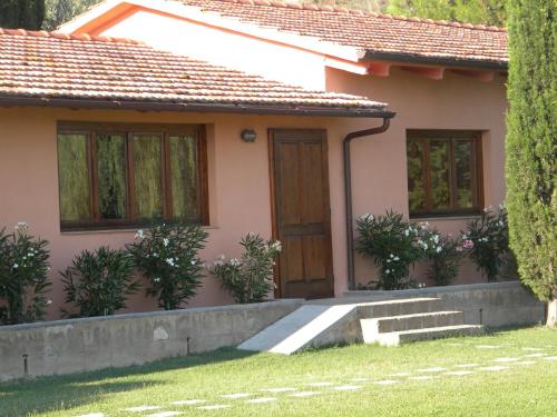 Zahrada ubytování Tuscan Hideaway with Pool