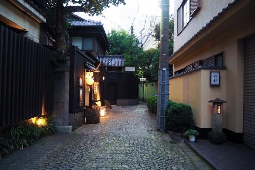 Etoile Kagurazaka - Near Shinjuku, Historic Tokyo