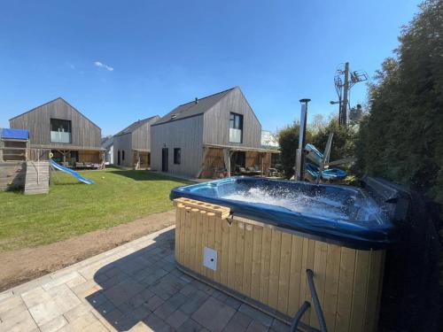 Bazén v ubytování Holiday resort with pool in Nadole nebo v jeho okolí