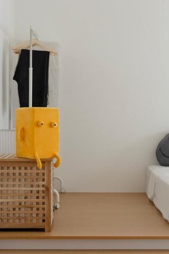 Ένα ή περισσότερα κρεβάτια σε δωμάτιο στο Muji Style Minimalist Room Only