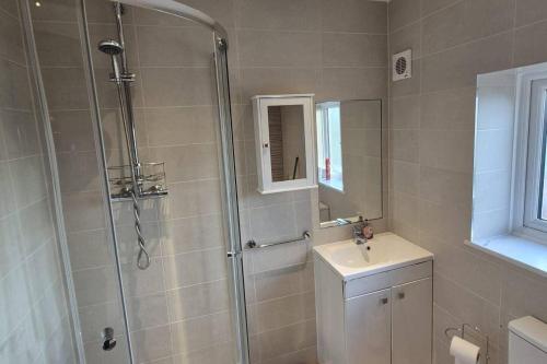 Koupelna v ubytování Modern Easedale House - 3 Bed House in Hornchurch