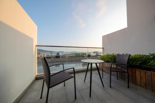 Μπαλκόνι ή βεράντα στο Floral Hotel Taizhou Shiguang B&B Shangdachen Island