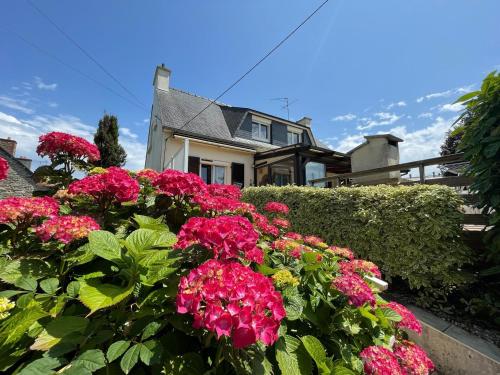 En have udenfor Maison Goéland
