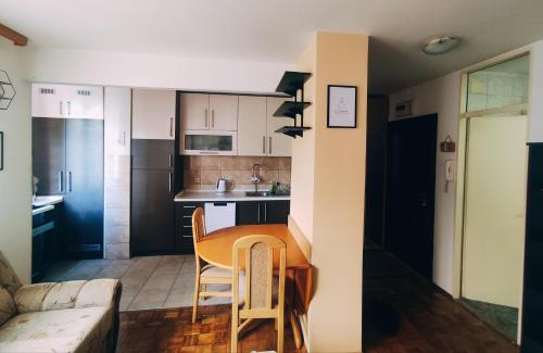 Kuchyň nebo kuchyňský kout v ubytování Sunny Banja Luka