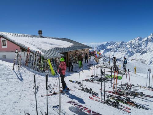 Το Ski, stay, and savour Aosta Valley τον χειμώνα