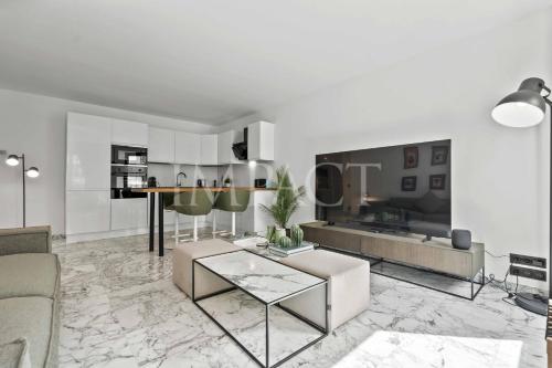 REF 2014 - Cannes center - Apartment to rent