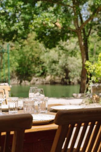 Φυσικό τοπίο κοντά σε αυτή η παραθεριστική κατοικία