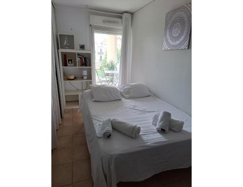 Stunning Marseille Apartment 4, 6 People Air Conditioning Parking