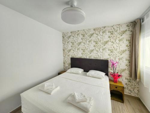 Modern Ocean & City Views - Las Vistas Apartment A