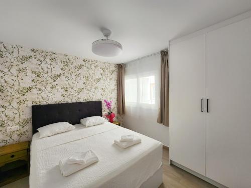 Modern Ocean & City Views - Las Vistas Apartment A