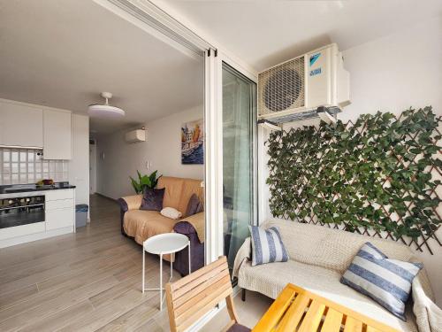 Modern Ocean & City Views - Las Vistas Apartment A