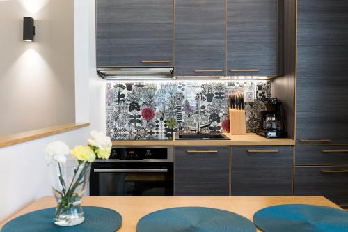 Η κουζίνα ή μικρή κουζίνα στο Levin Orion Apartments Visit Levi