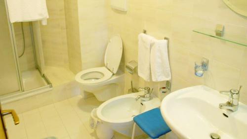 Bilik mandi di Residence Schneiderhof